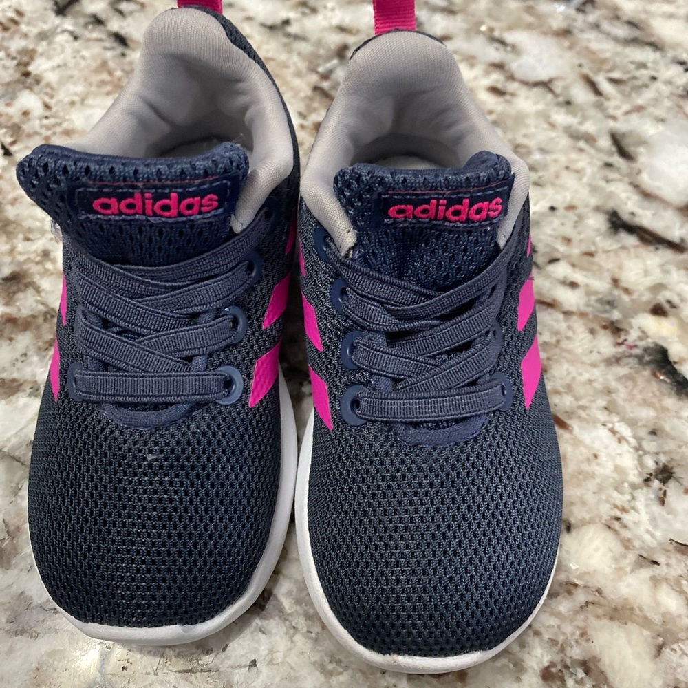 Adidas sz5 nwot